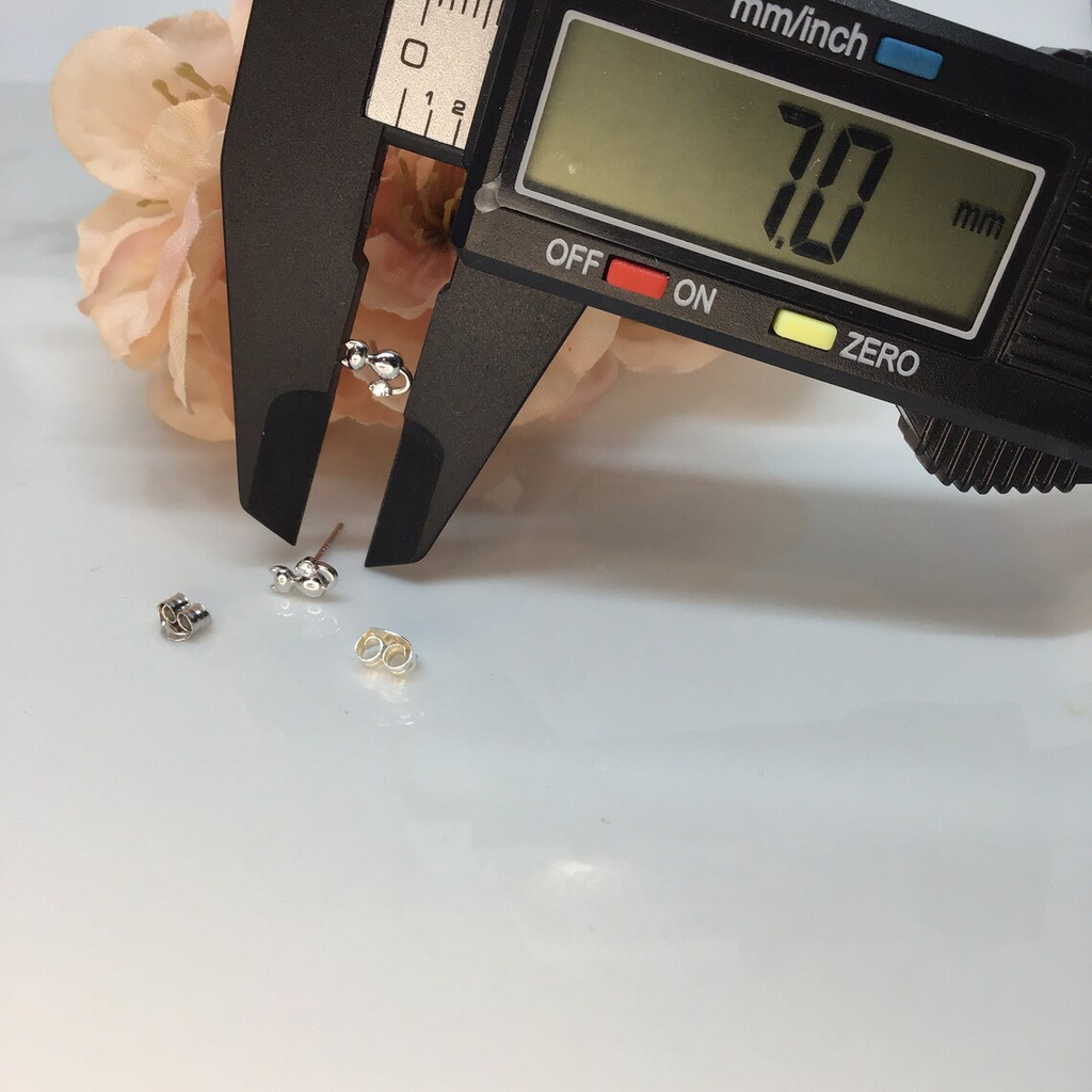 Kitty stud earrings 925 sterling silver