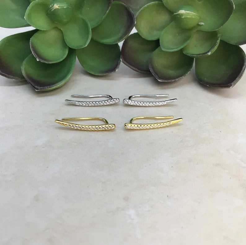 Ear Crawler In Sterling Silver