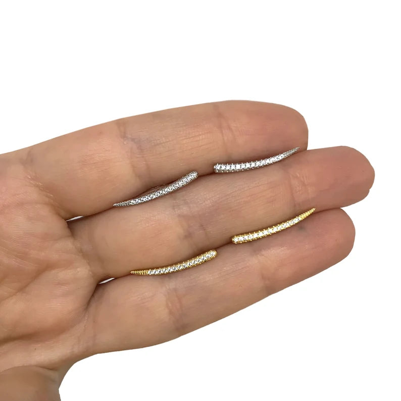 Ear Crawler In Sterling Silver