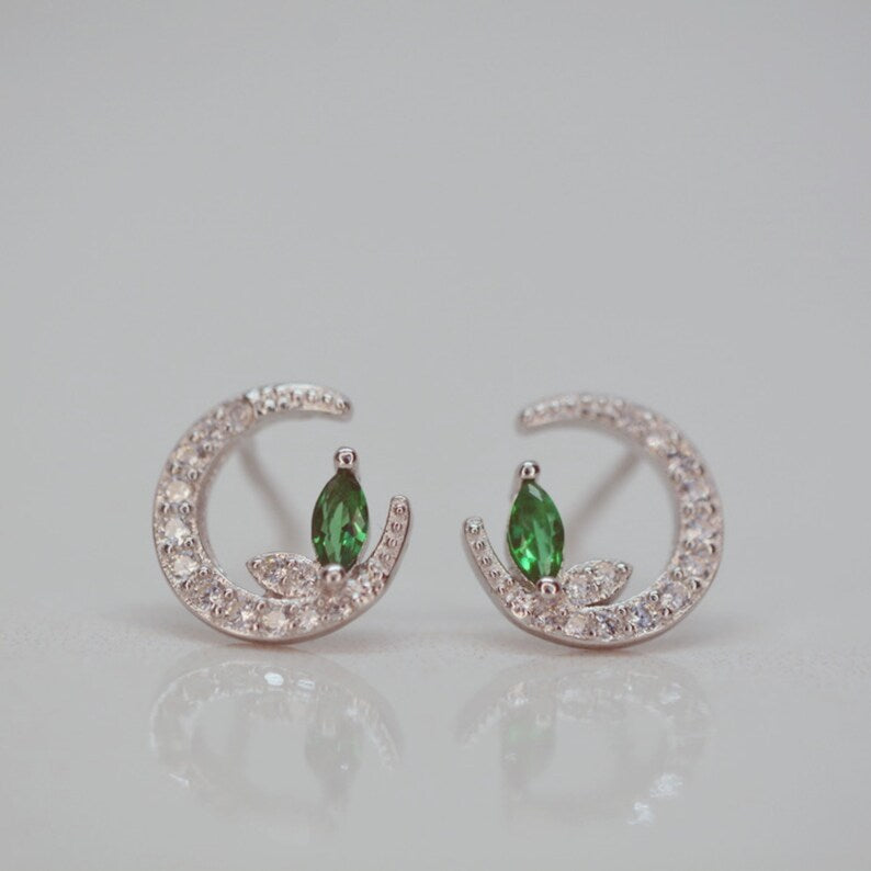 Dainty Lab Emerald Crescent Moon Earring