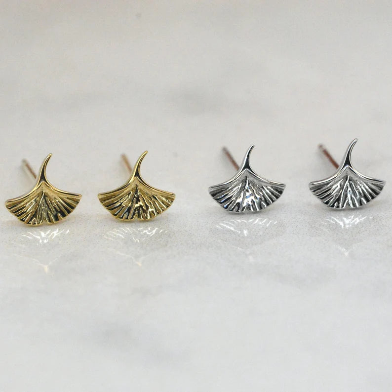 Ginkgo biloba stud earring