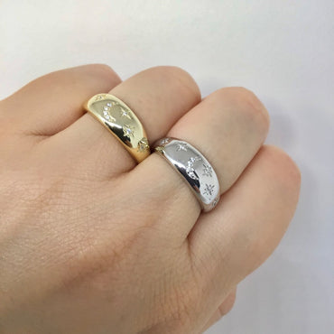 Crescent moon with stars open ring