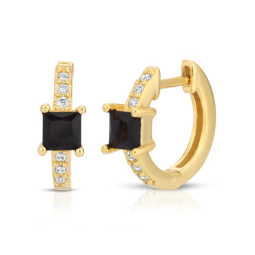 Dainty hoop earrings in Sterling Silver