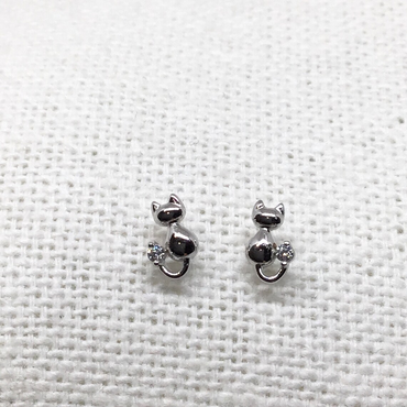 Kitty stud earrings 925 sterling silver