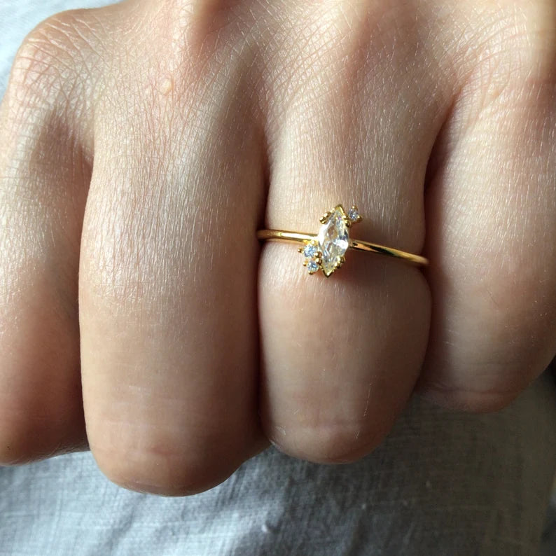 Baguette diamond simulant ring